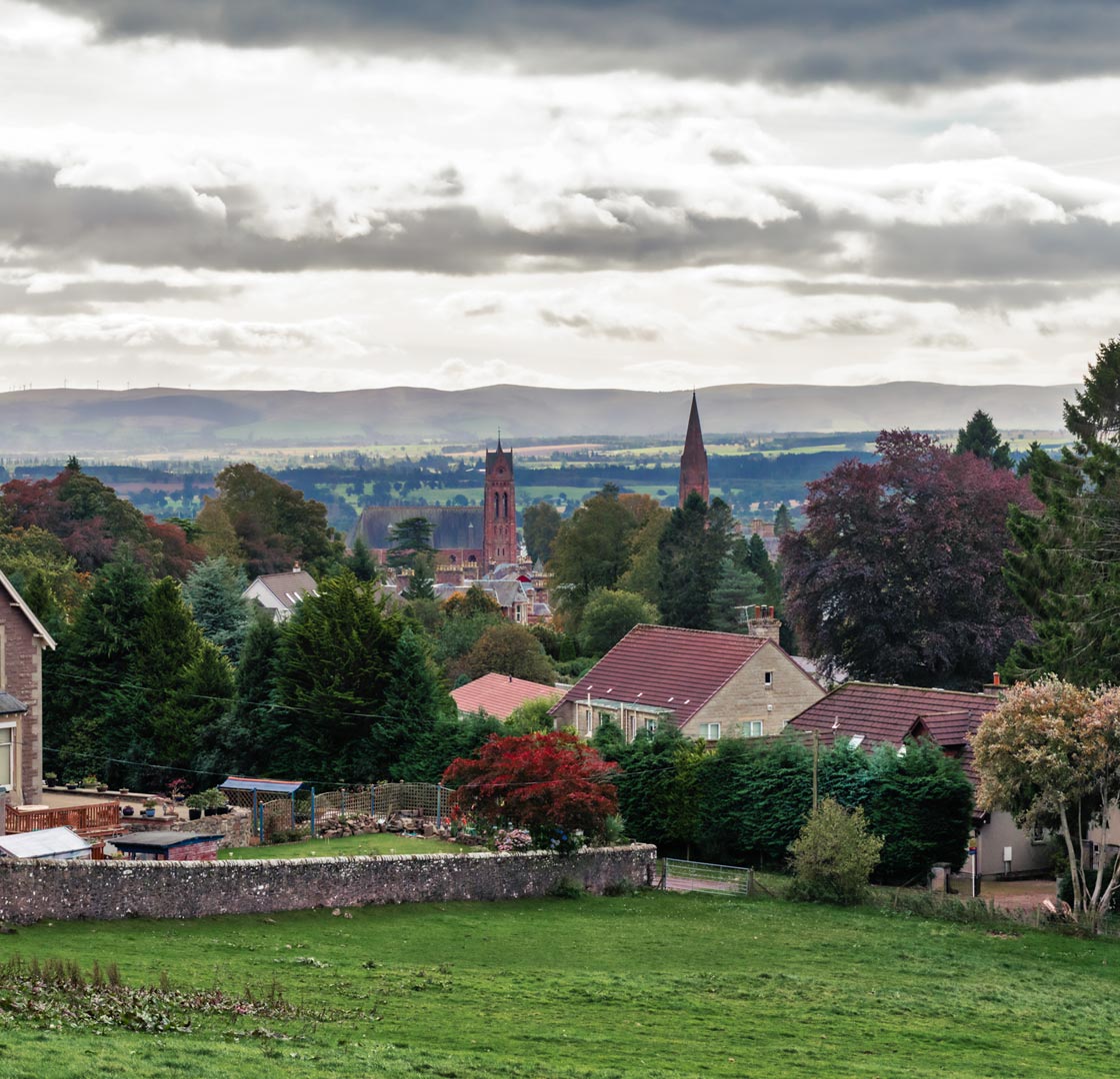 Things to do in Crieff Scotland | Loch Lomond Waterfront